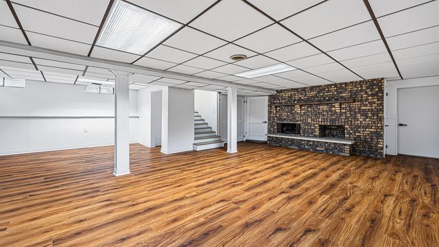 3S306 Winfield Road, Warrenville, IL 60555