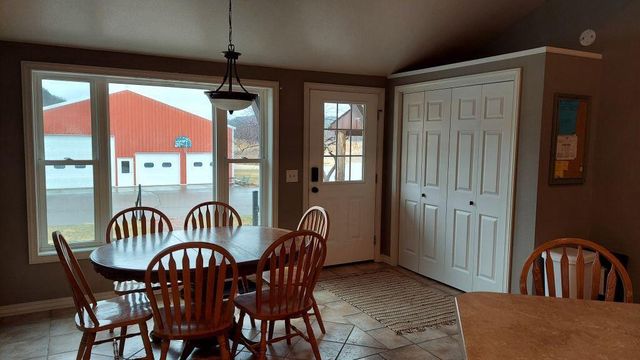 S2901 SEMLING LANE, Fountain City, WI 54629