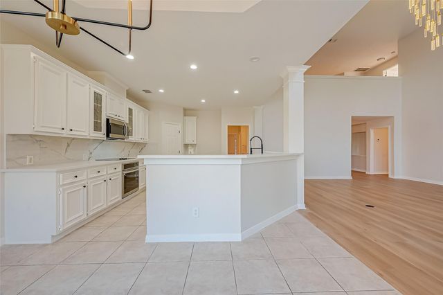 11210 Hundred Bridge Lane, Sugar Land, TX 77498