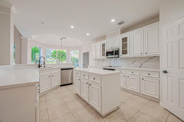 11210 Hundred Bridge Lane, Sugar Land, TX 77498