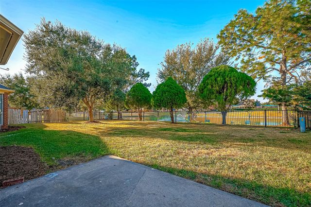 11210 Hundred Bridge Lane, Sugar Land, TX 77498