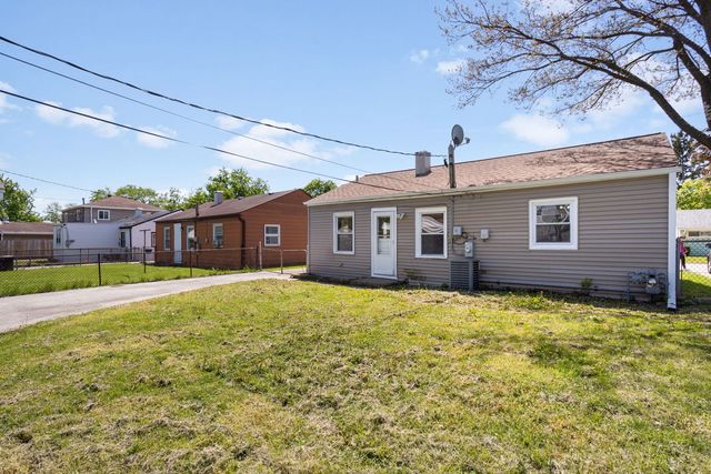8630 45th Street, Lyons, IL 60534