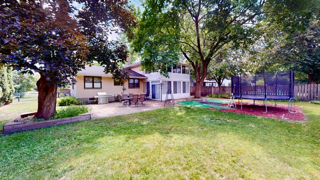 9206 White Oak Avenue, Munster, IN 46321