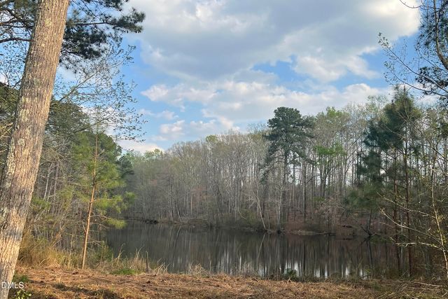 89 New Castle Court, Clayton, NC 27520