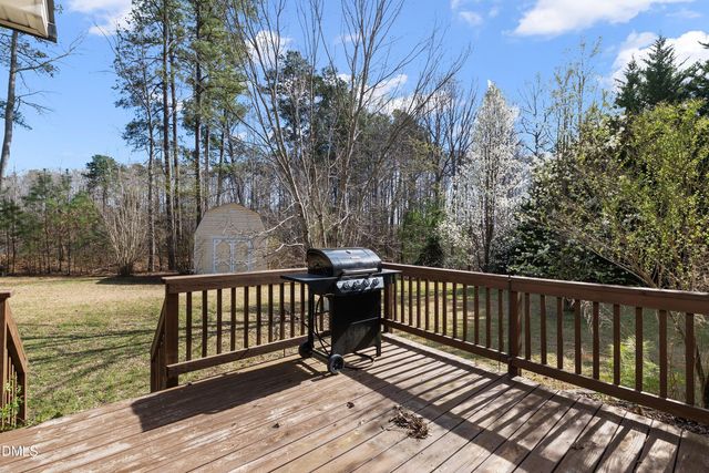 89 New Castle Court, Clayton, NC 27520