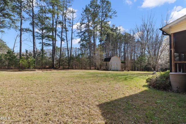 89 New Castle Court, Clayton, NC 27520