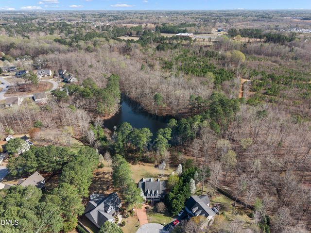 89 New Castle Court, Clayton, NC 27520