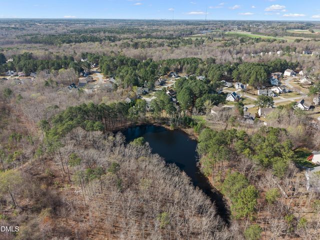 89 New Castle Court, Clayton, NC 27520