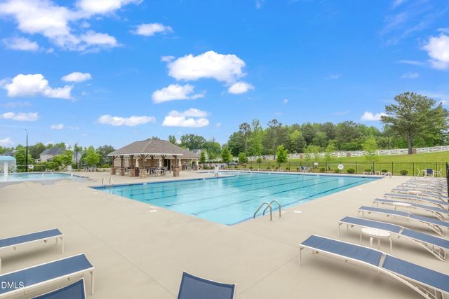 89 New Castle Court, Clayton, NC 27520