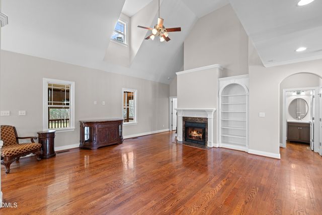 89 New Castle Court, Clayton, NC 27520