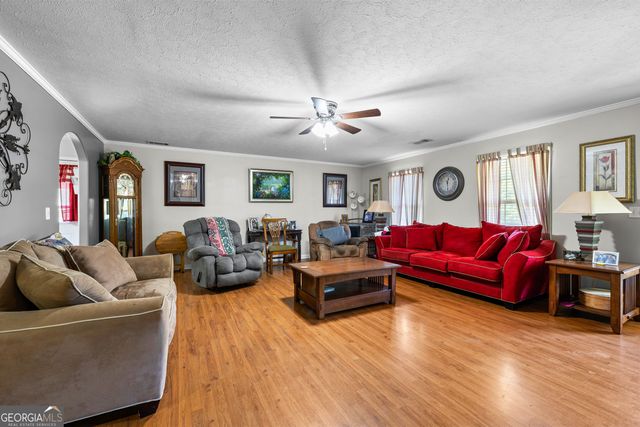 731 Little New York Road, Whitesburg, GA 30185