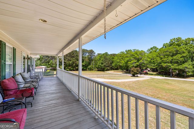 731 Little New York Road, Whitesburg, GA 30185