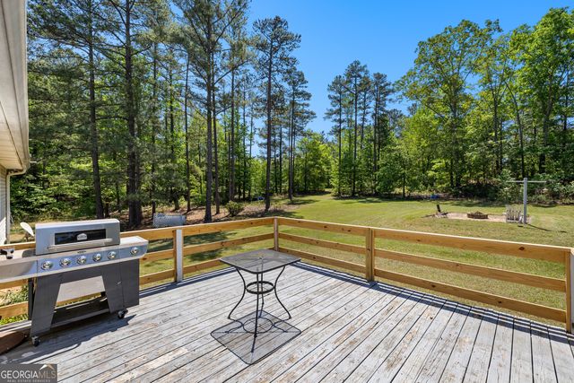 731 Little New York Road, Whitesburg, GA 30185