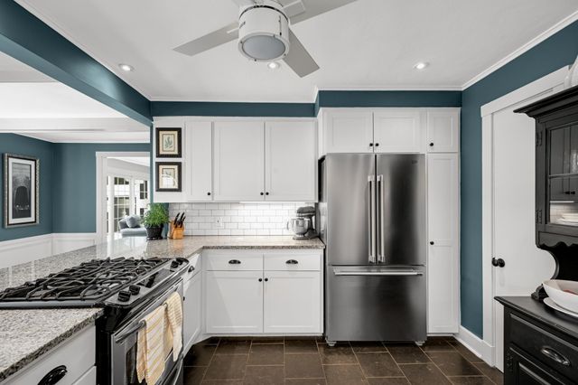 1064 Lombard Avenue, Saint Paul, MN 55105