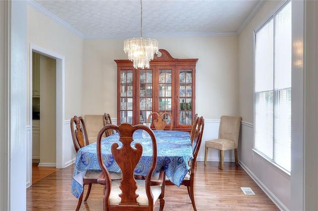 121 Brookhaven Lane, Canton, GA 30114