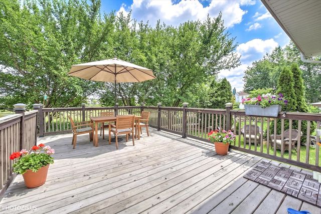 92 Kenilworth Court, Romeoville, IL 60446