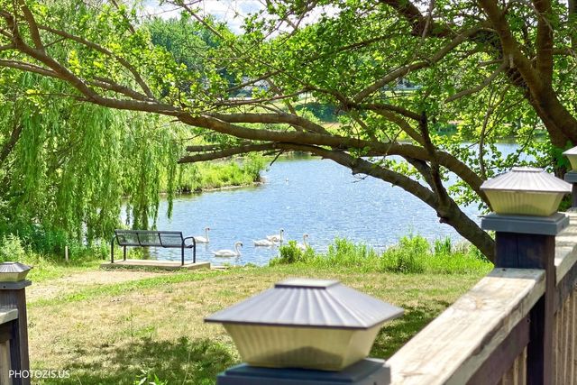 92 Kenilworth Court, Romeoville, IL 60446