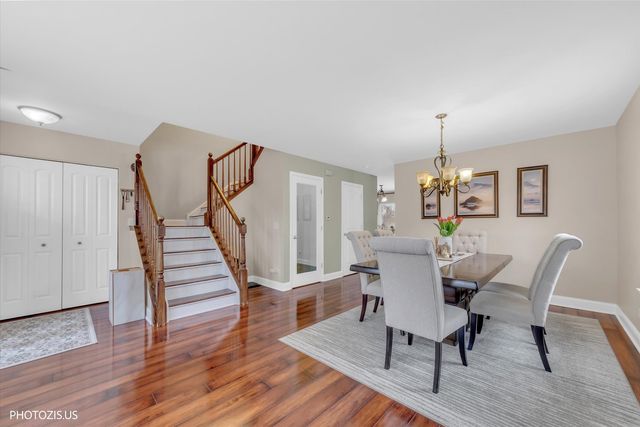 92 Kenilworth Court, Romeoville, IL 60446