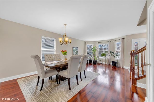 92 Kenilworth Court, Romeoville, IL 60446