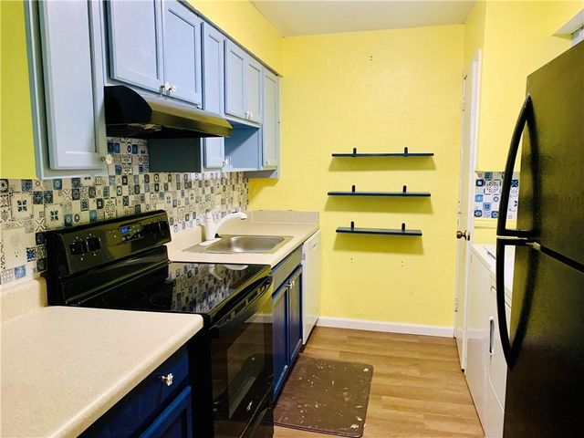 5820 Par Four Court, Lithonia, GA 30038