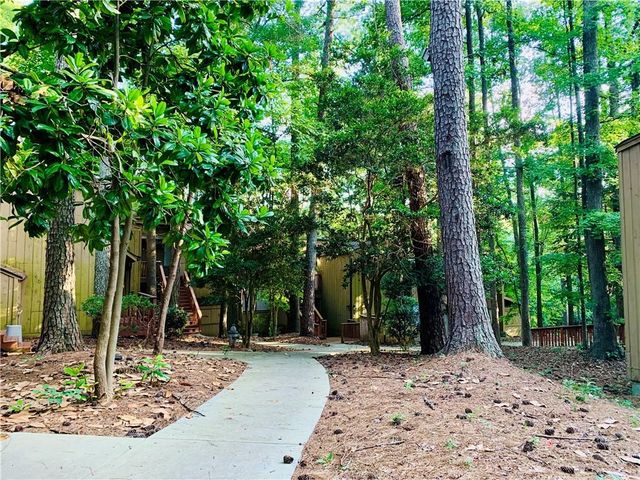 5820 Par Four Court, Lithonia, GA 30038