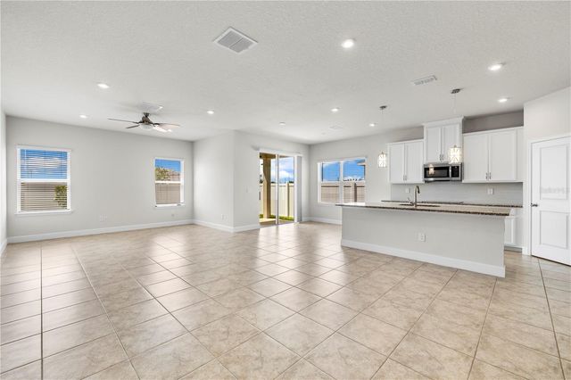 7886 GREENWAY AVENUE, Wesley Chapel, FL 33544