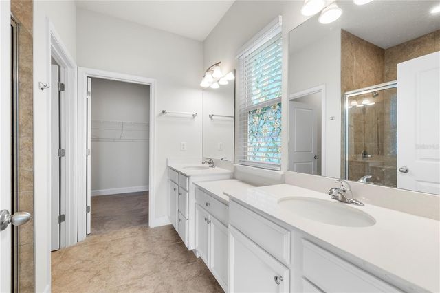 7886 GREENWAY AVENUE, Wesley Chapel, FL 33544