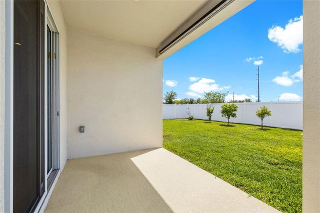 7886 GREENWAY AVENUE, Wesley Chapel, FL 33544