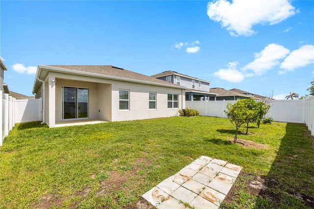 7886 GREENWAY AVENUE, Wesley Chapel, FL 33544