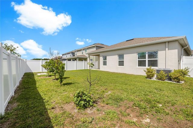 7886 GREENWAY AVENUE, Wesley Chapel, FL 33544