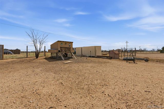 468 E Keen Avenue, Byers, CO 80103