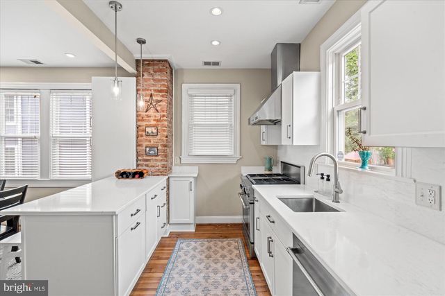 16 E WALNUT ST E, Alexandria, VA 22301