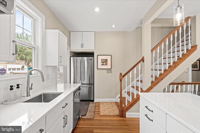 16 E WALNUT ST E, Alexandria, VA 22301