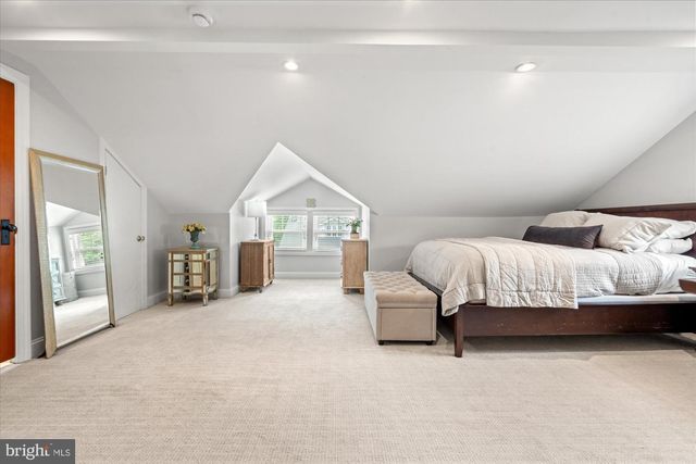 16 E WALNUT ST E, Alexandria, VA 22301