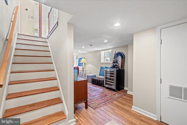 16 E WALNUT ST E, Alexandria, VA 22301