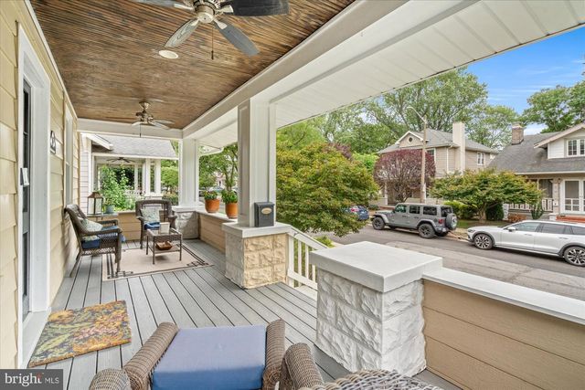 16 E WALNUT ST E, Alexandria, VA 22301
