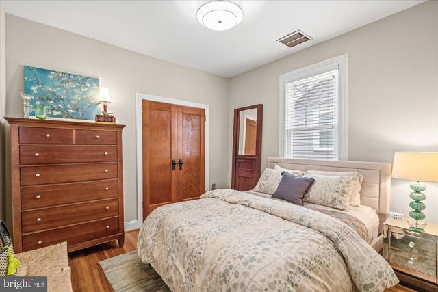 16 E WALNUT ST E, Alexandria, VA 22301