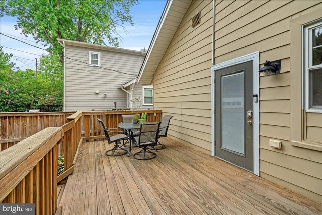 16 E WALNUT ST E, Alexandria, VA 22301