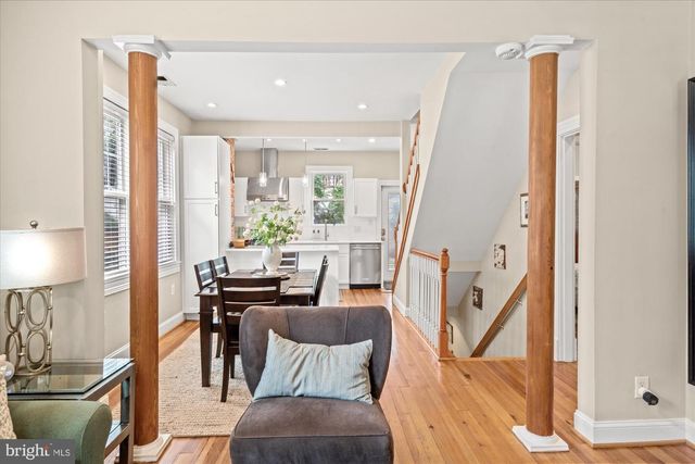 16 E WALNUT ST E, Alexandria, VA 22301