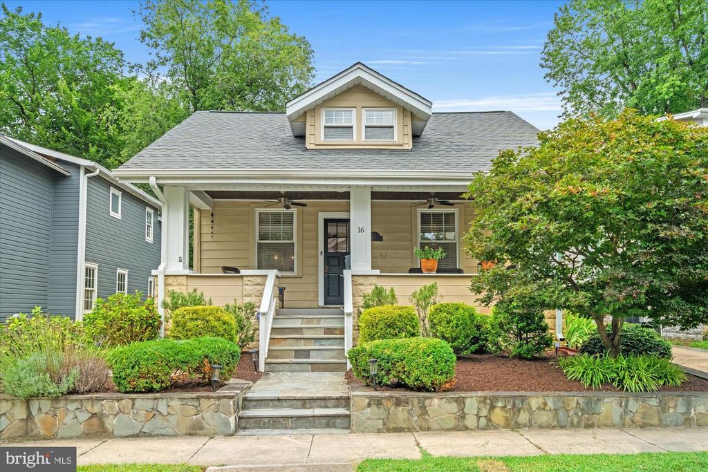 16 E WALNUT ST E, Alexandria, VA 22301