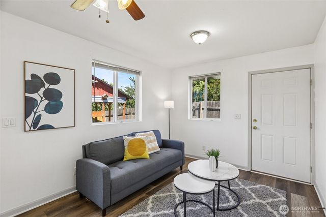 10615 1st Avenue S, Seattle, WA 98168