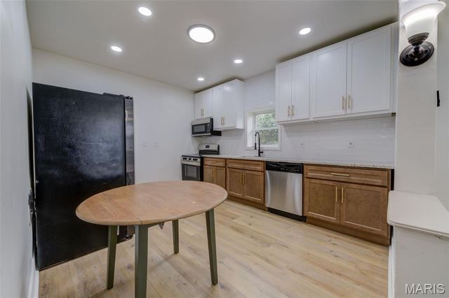 1036 Wachtel Avenue, St Louis, MO 63125