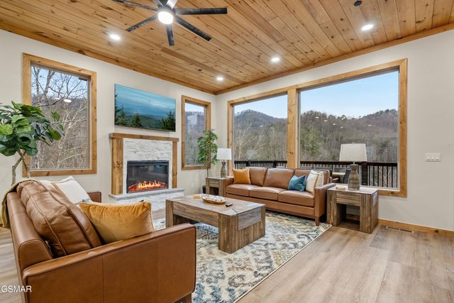 4116 Elk Ridge Way, Sevierville, TN 37862