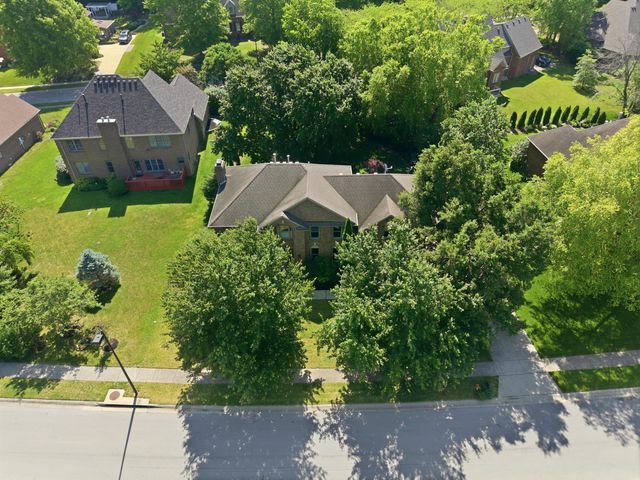 4132 John Alden Lane, Lexington, KY 40504