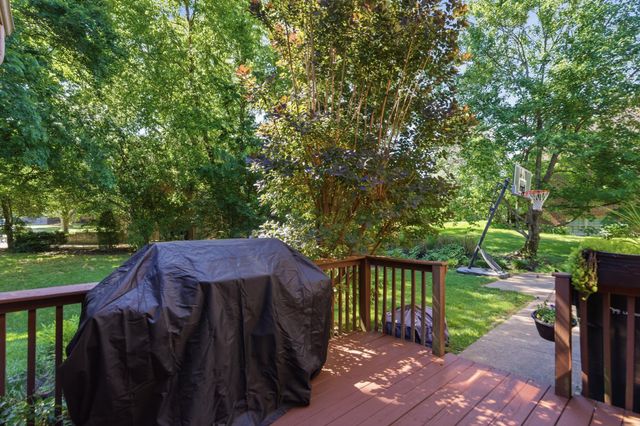 4132 John Alden Lane, Lexington, KY 40504