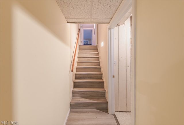 33170 Ledge Hill Drive, Solon, OH 44139