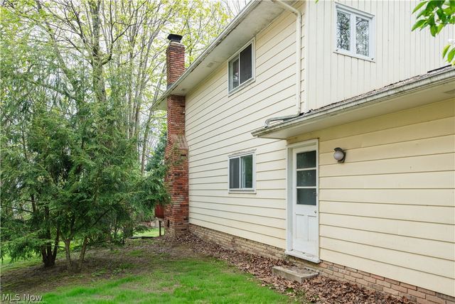33170 Ledge Hill Drive, Solon, OH 44139
