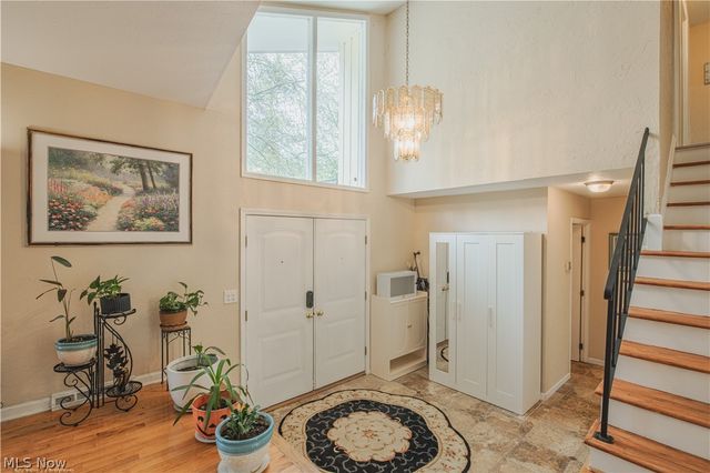 33170 Ledge Hill Drive, Solon, OH 44139