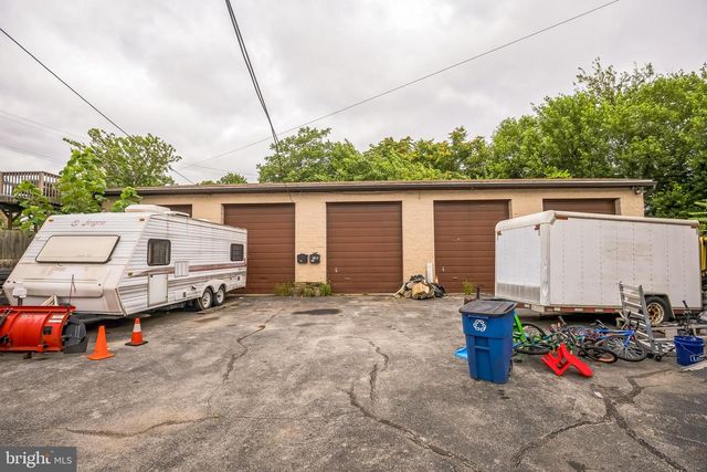 82-84 CHESTER PIKE, Darby, PA 19023