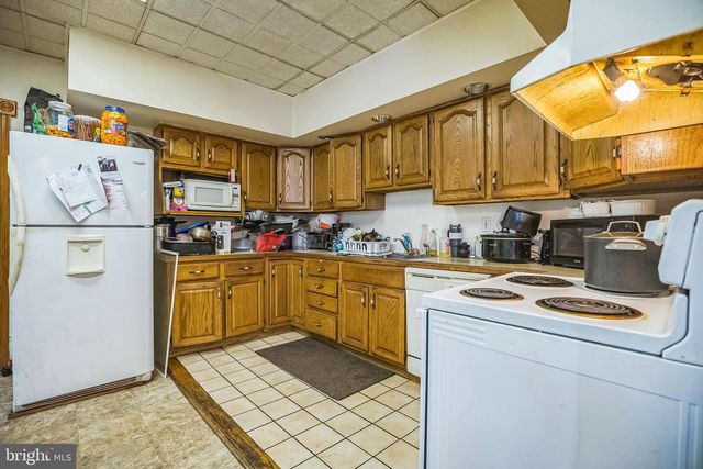 82-84 CHESTER PIKE, Darby, PA 19023